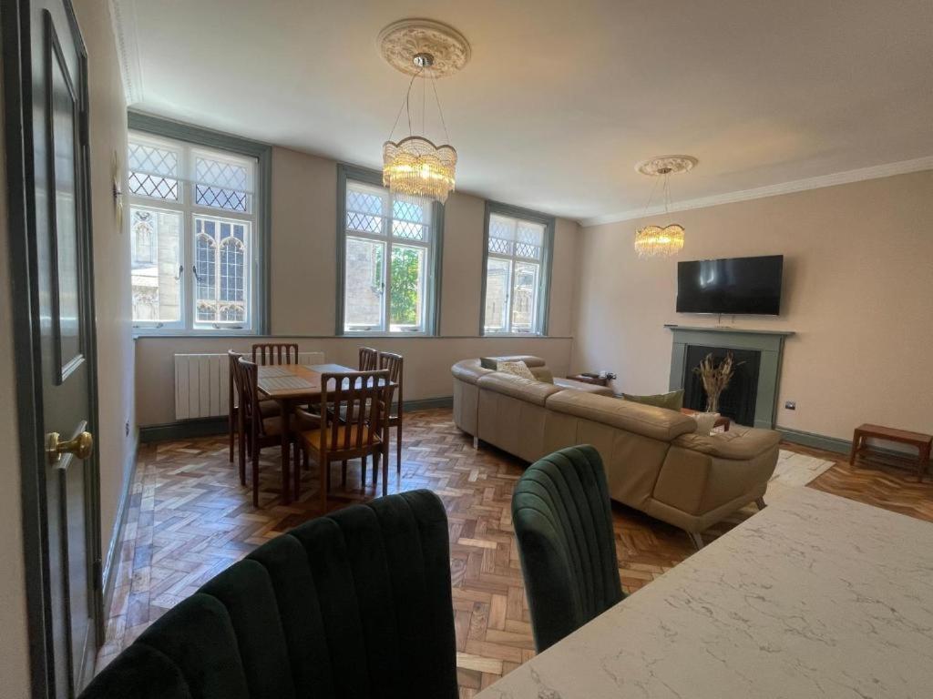 Cathedral View Apartment, Flat 4 Bury St. Edmunds Exteriör bild